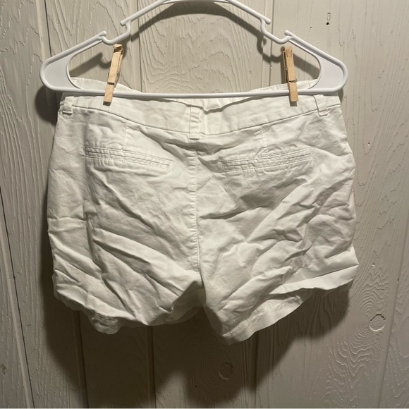 Old Navy Everyday Shorts Size 6 - Picture 4 of 6